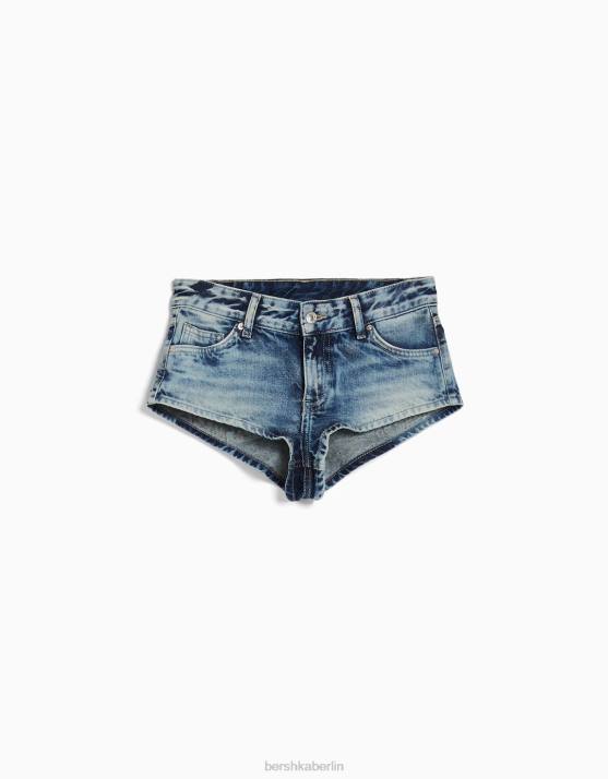 hellblau Bershka Frauen verwaschene Jeansshorts H00J1677