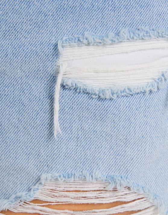 hellblau Bershka Frauen zerrissene Jeansshorts mit Taschen H00J1713
