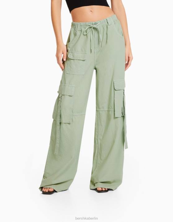 Grün Bershka Frauen Rustikale Oktopus-Cargohose H00J1308