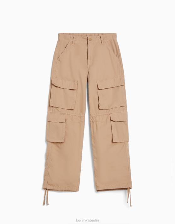 Kamel Bershka Frauen Cargohose mit Kordelzug H00J1335