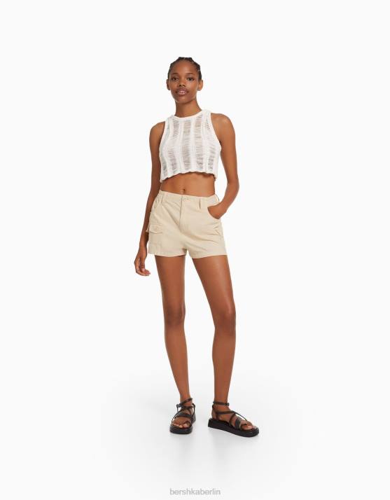 Sand Bershka Frauen Multi-Cargo-Shorts aus Baumwolle H00J1383
