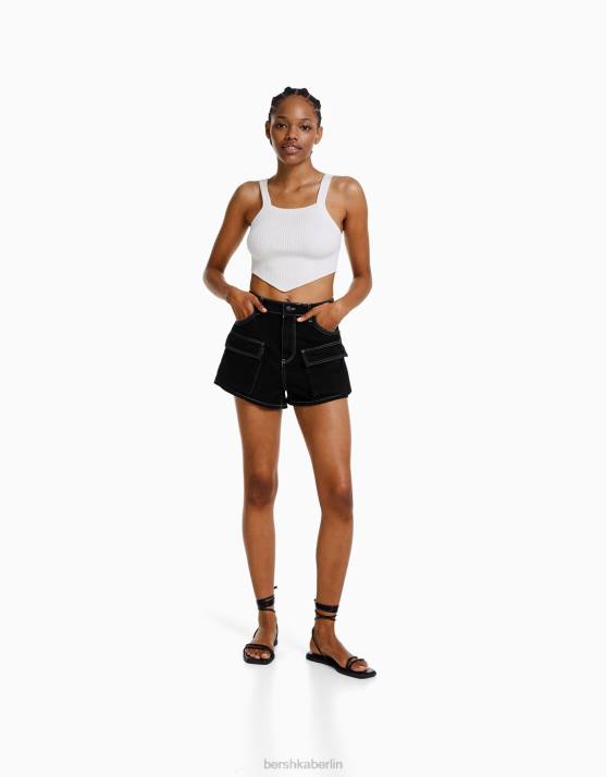 Schwarz Bershka Frauen Denim-Cargo-Shorts H00J1376