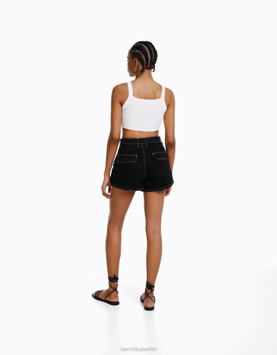 Schwarz Bershka Frauen Denim-Cargo-Shorts H00J1376