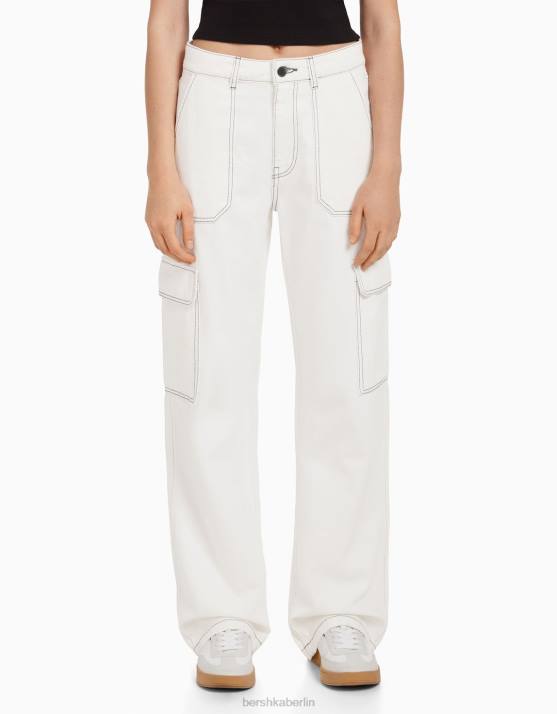 Weiss Bershka Frauen Gerade geschnittene Cargo-Jeans H00J1349