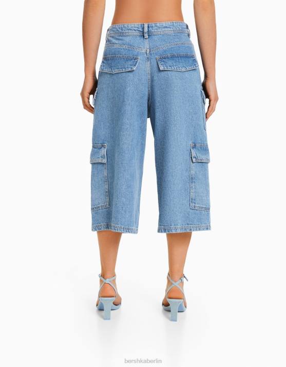 hellblau Bershka Frauen Baggy-Jeans-Cargo-Bermudashorts H00J1391