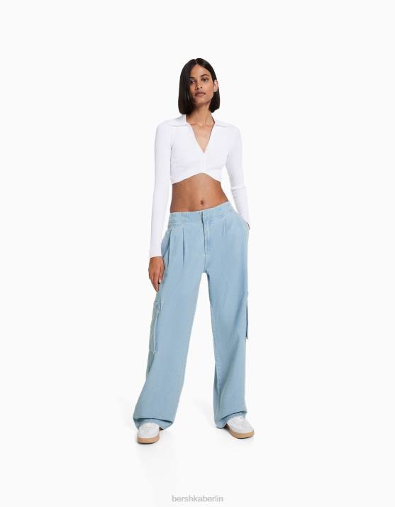 hellblau Bershka Frauen Cargo-Jeans mit Falten H00J1370