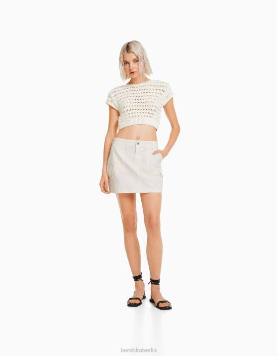 nicht-gerade weiss Bershka Frauen Cargo-Minirock aus Baumwolle H00J1368