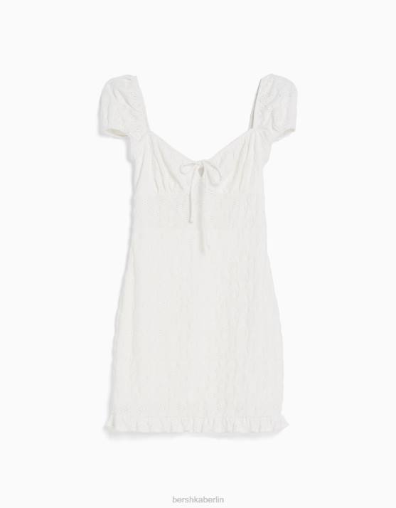 Creme Bershka Frauen Kurzärmliges Minikleid mit Schweizer Stickerei H00J4102