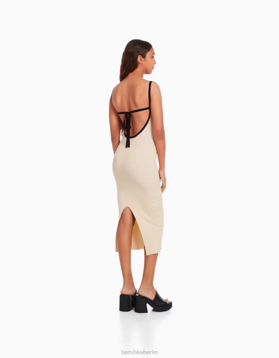 Creme Bershka Frauen Midikleid mit Trägern H00J211