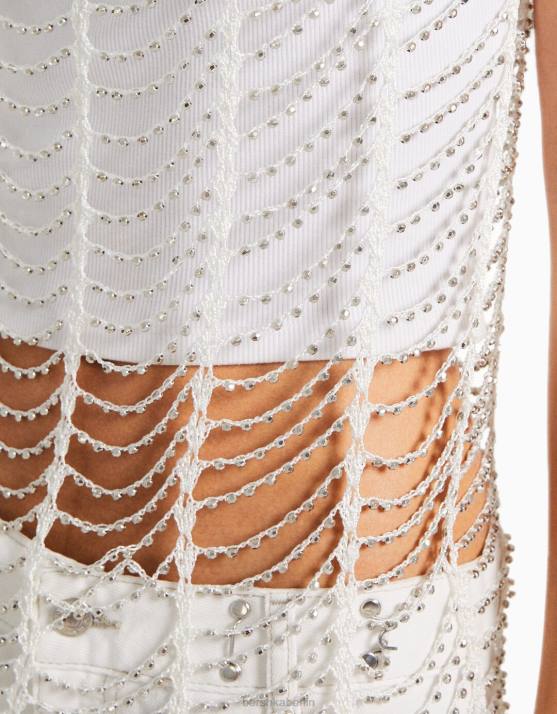 Creme Bershka Frauen Minikleid aus Netzstoff mit Trägern und Strasssteinen H00J140