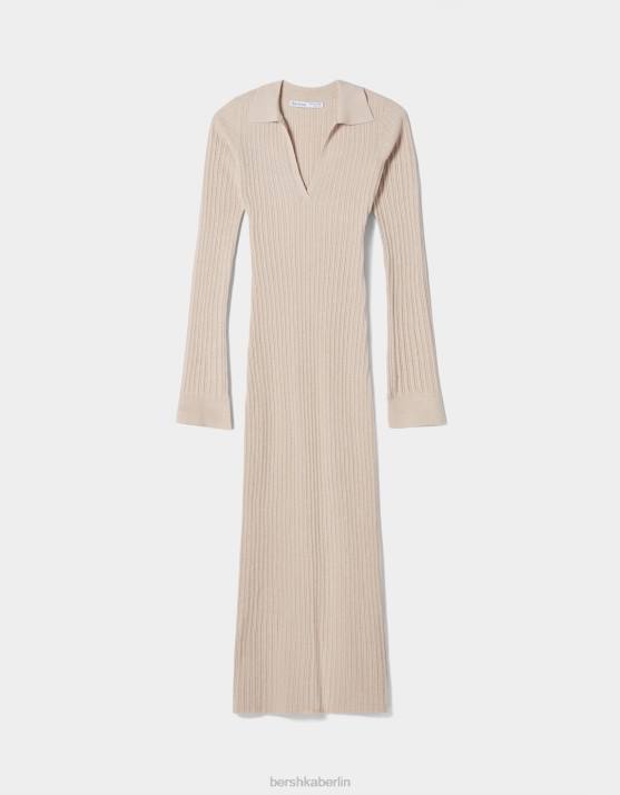 Sand Bershka Frauen Langes Strickkleid mit Polokragen H00J253