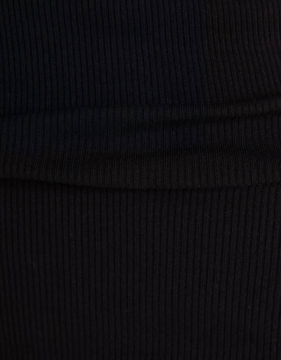 Schwarz Bershka Frauen Geripptes Minikleid mit langen Ärmeln H00J234