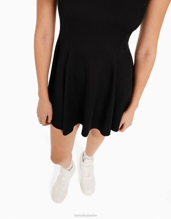Schwarz Bershka Frauen Kurzärmliges Mini-Skaterkleid H00J4106