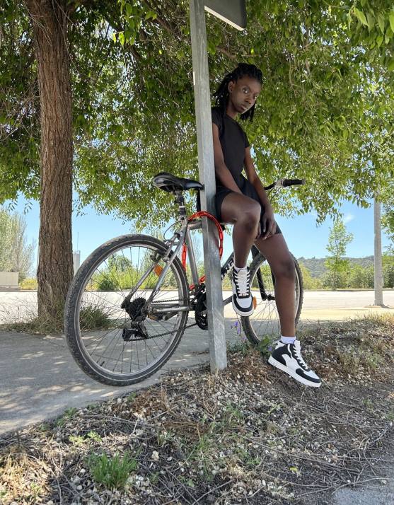 Schwarz Bershka Frauen Kurzärmliges Mini-Skaterkleid H00J4106