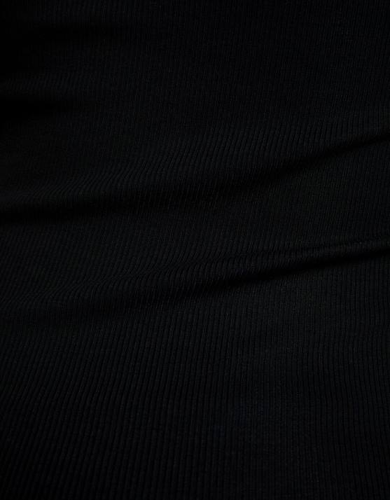 Schwarz Bershka Frauen Kurzärmliges, schulterfreies Minikleid H00J203