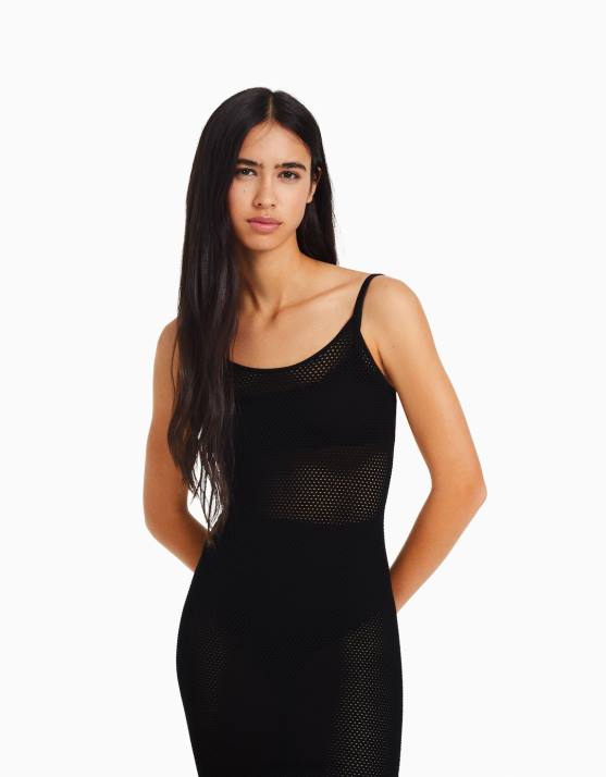 Schwarz Bershka Frauen Strick-Midikleid mit Trägern H00J171