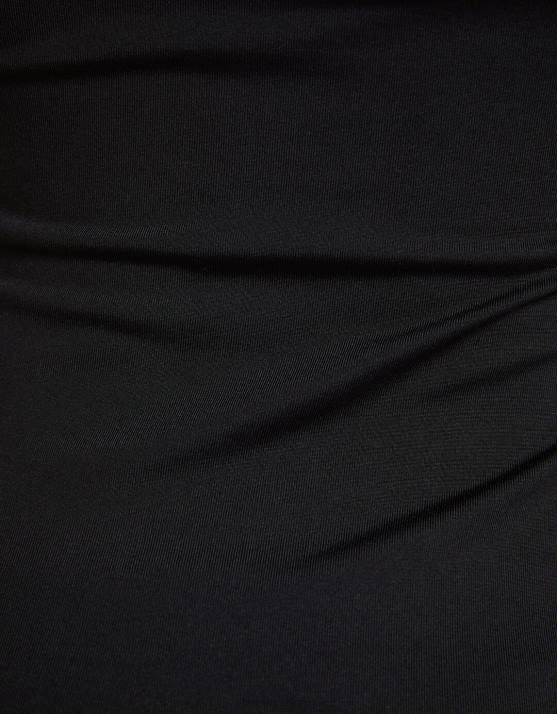 Schwarz Bershka Frauen Tailliertes Midikleid mit Trägern H00J149