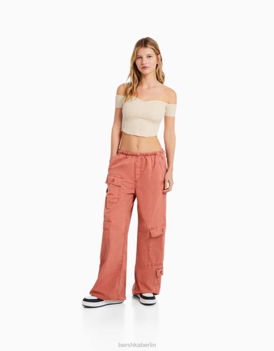 Beige Bershka Frauen Schulterfreies Strickkorsett mit kurzen Ärmeln H00J970