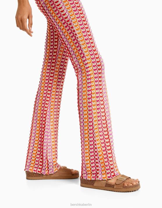 Koralle Bershka Frauen ausgestellte Strickhose H00J957
