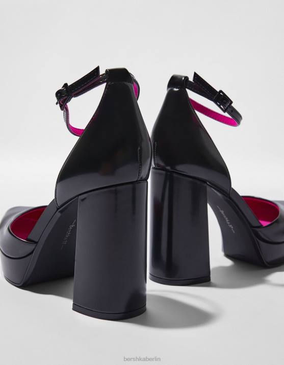 Schwarz Bershka Frauen Plateauschuhe mit hohem Absatz H00J2253
