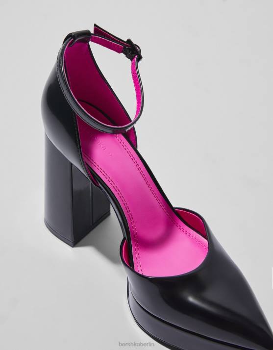 Schwarz Bershka Frauen Plateauschuhe mit hohem Absatz H00J2253