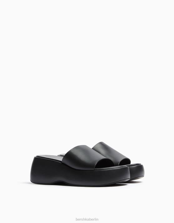Schwarz Bershka Frauen Plateausandalen H00J2210