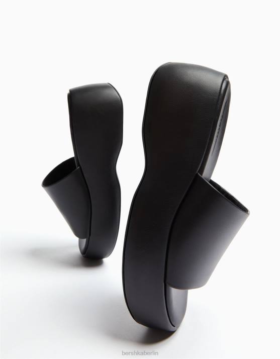 Schwarz Bershka Frauen Plateausandalen H00J2210