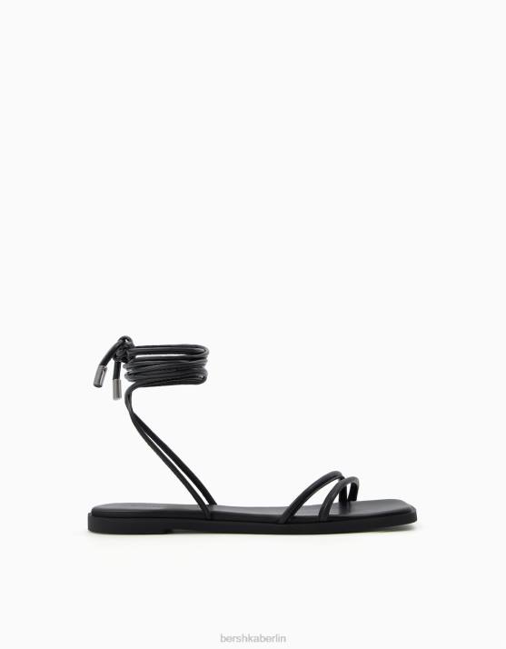 Schwarz Bershka Frauen gebundene flache Sandalen H00J2209