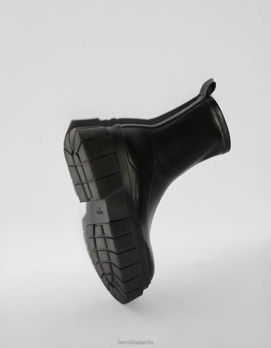 Schwarz Bershka Frauen taillierte Plateaustiefel H00J2279