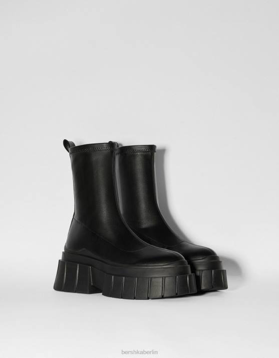 Schwarz Bershka Frauen taillierte Plateaustiefel H00J2323