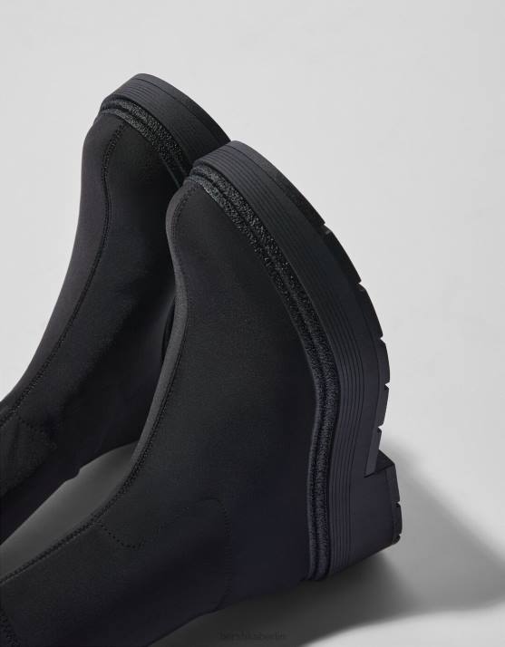 Schwarz Bershka Frauen taillierte, flache Stiefeletten H00J2305