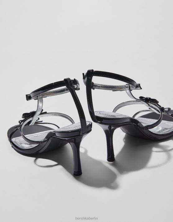 Schwarz Bershka Frauen High-Heel-Sandalen mit Schleifen H00J2198