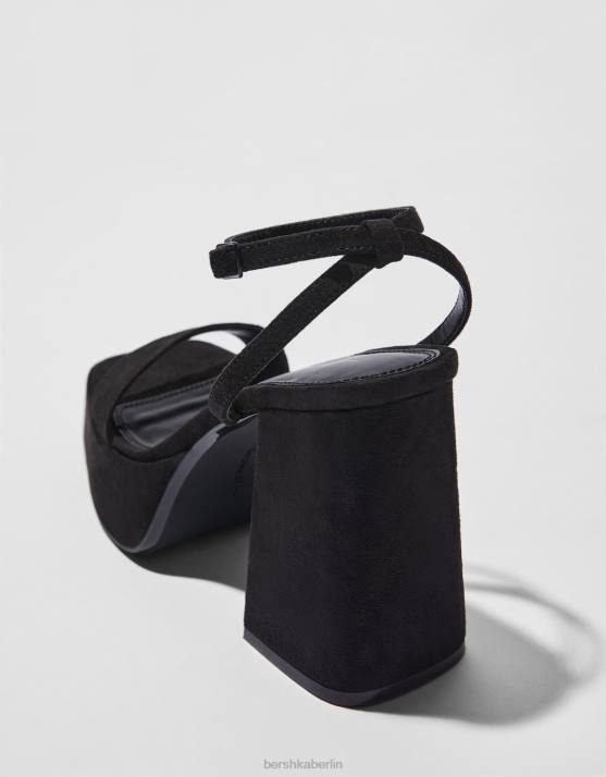 Schwarz Bershka Frauen Plateausandalen mit hohem Absatz H00J2185