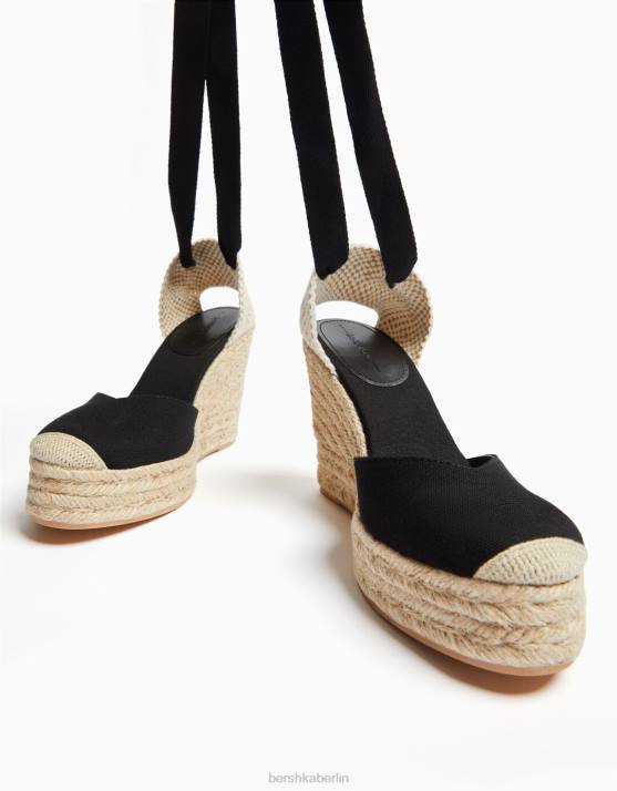 Schwarz Bershka Frauen Schnürkeil aus Jute H00J2190