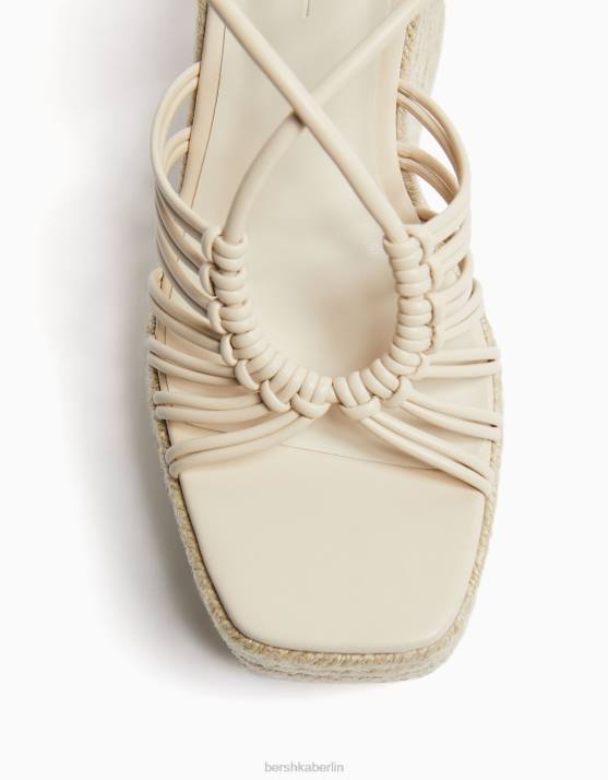 naturfarben Bershka Frauen Espadrilles mit Riemchen und Keilabsatz zum Schnüren H00J2171