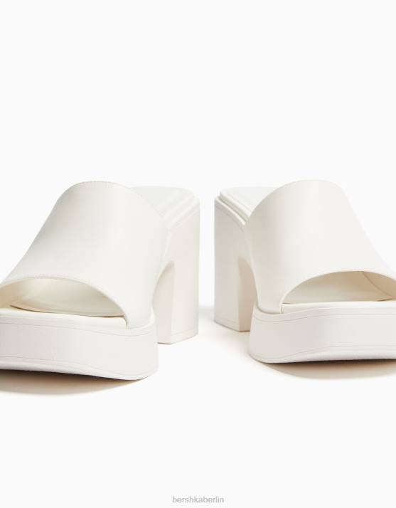 naturfarben Bershka Frauen Plateau-Pantoletten mit hohem Absatz H00J2145