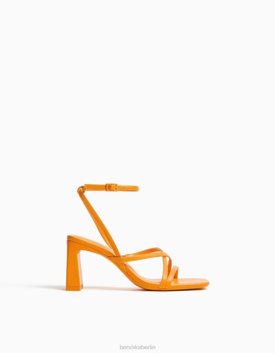 orange Bershka Frauen Riemchensandalen mit hohem Absatz und Knöchelriemen H00J2163