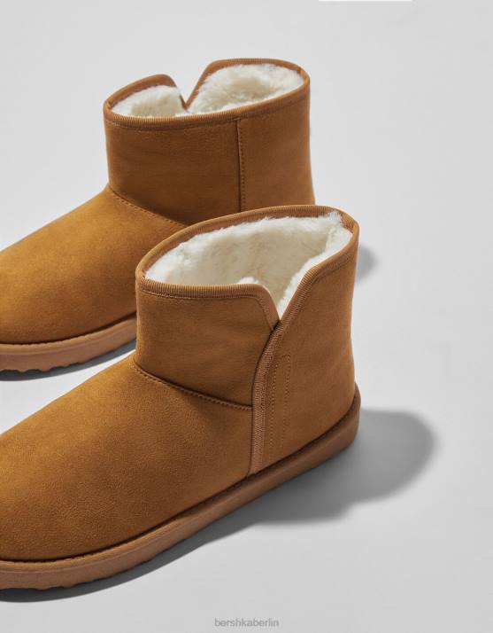 Kamel Bershka Frauen Stiefeletten mit Kunstpelzfutter H00J2306