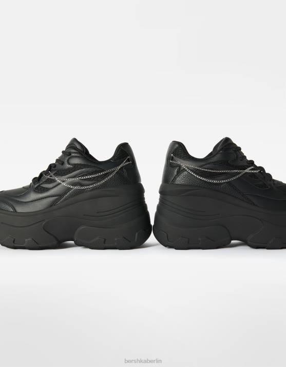 Schwarz Bershka Frauen XL-Plateau-Sneaker mit Kettendetail H00J2078