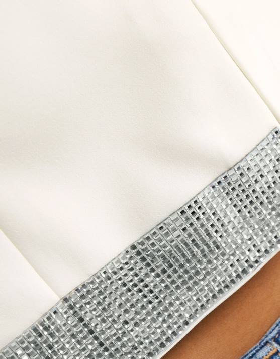 Weiss Bershka Frauen Blazer mit juwelenbesetztem Detail H00J1200