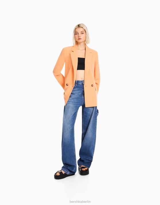 orange Bershka Frauen Taillierter, feminin geschnittener Zweireiher-Blazer mit regulärer Passform H00J1186