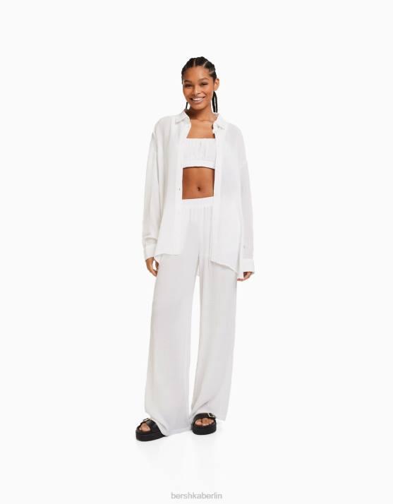 Creme Bershka Frauen Langärmliges, übergroßes Krepphemd H00J917