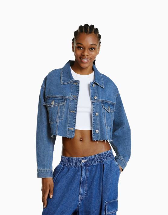 Blau Bershka Frauen kurze Jeansjacke H00J2021