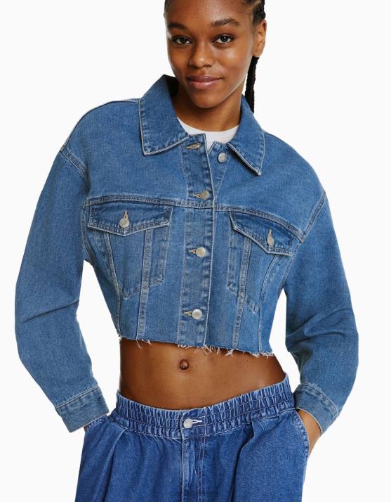 Blau Bershka Frauen kurze Jeansjacke H00J2021
