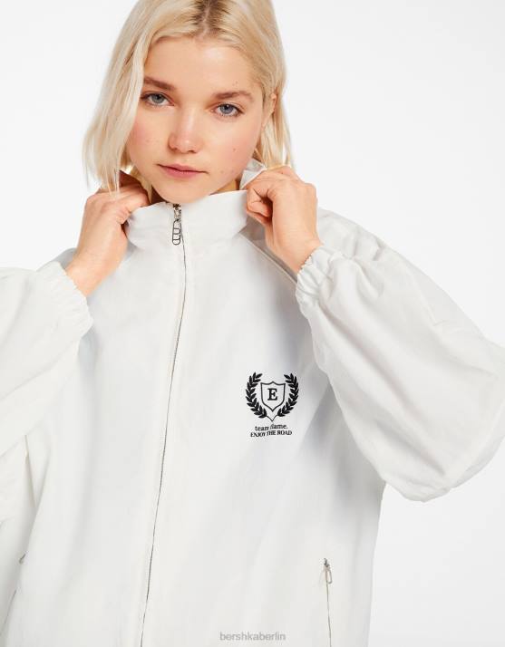 Creme Bershka Frauen Windjacke aus Nylon H00J1119