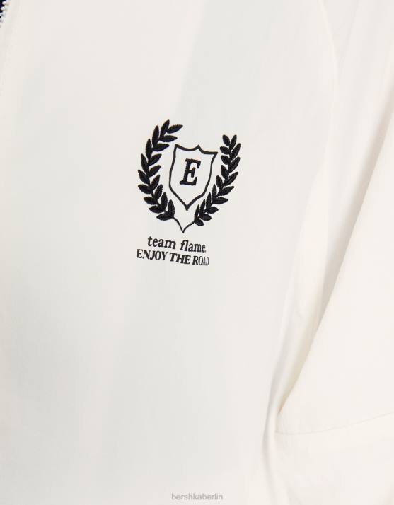 Creme Bershka Frauen Windjacke aus Nylon H00J1119