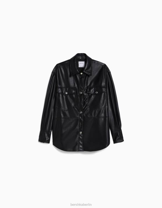 Schwarz Bershka Frauen Overshirt aus Kunstleder H00J1107