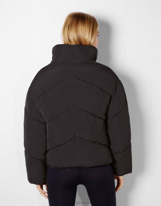 Schwarz Bershka Frauen Übergroße Nylon-Pufferjacke H00J1127