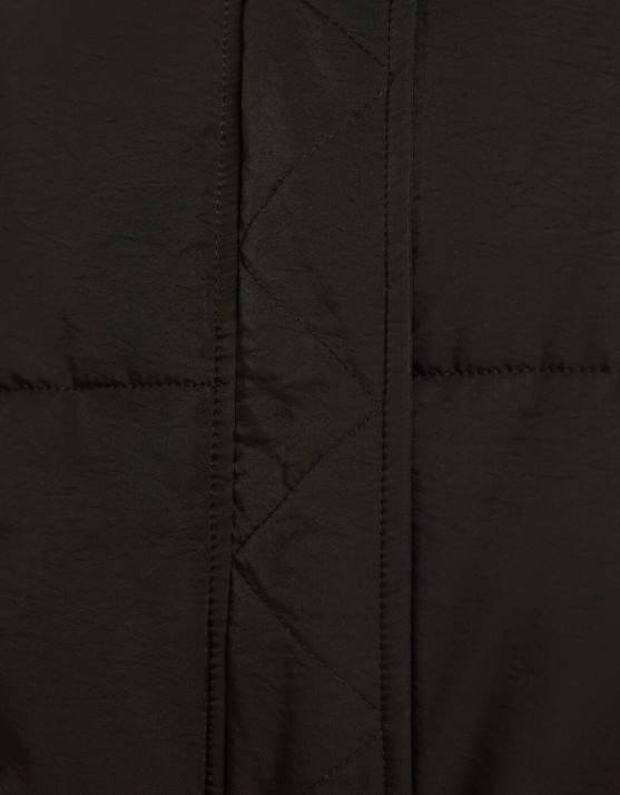 Schwarz Bershka Frauen gesteppte Bomberjacke H00J1139