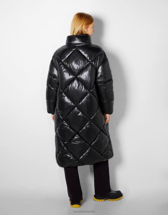 Schwarz Bershka Frauen langer Steppmantel H00J1148